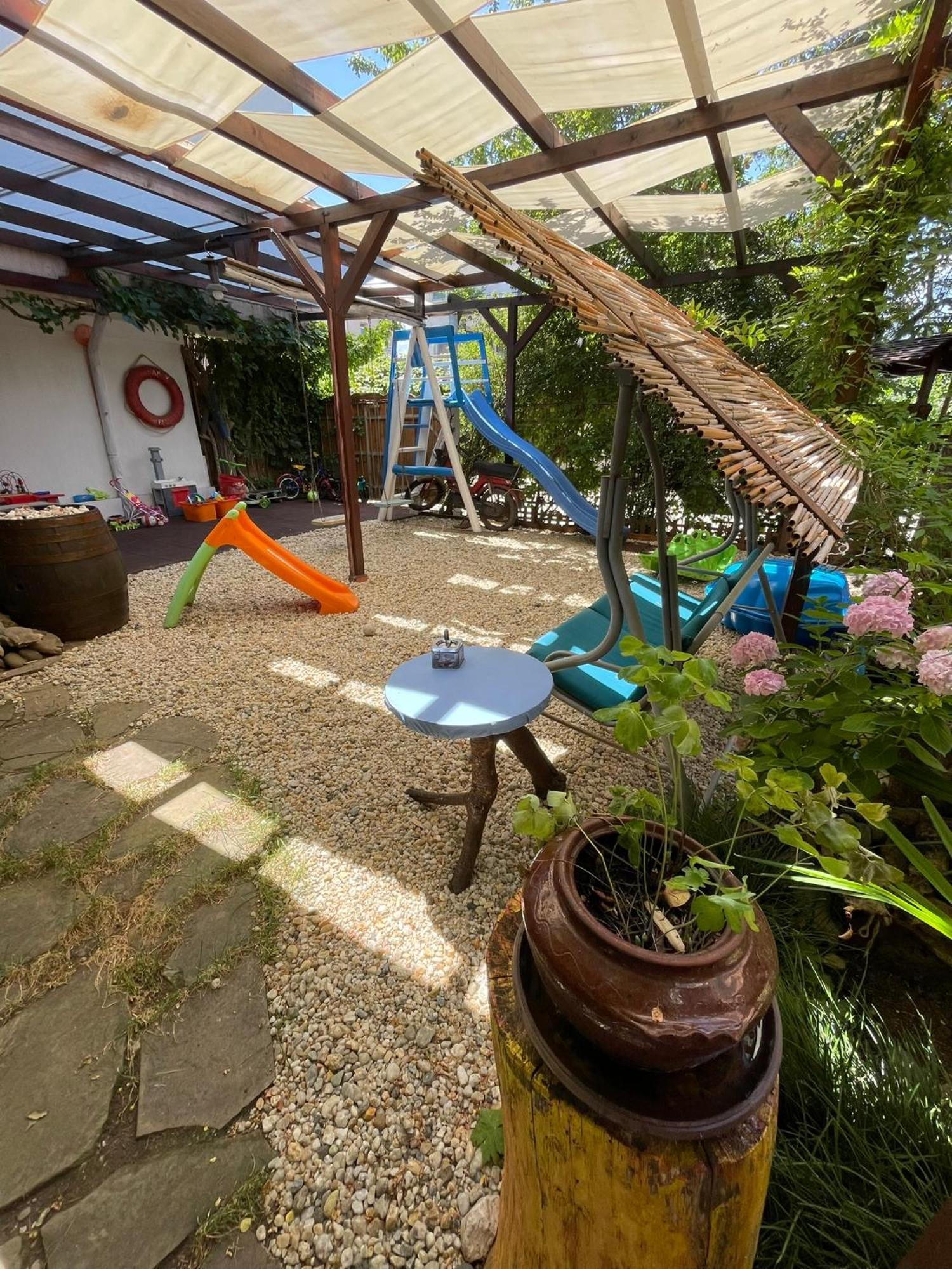 Holiday House Gendar, Chernomorets Bagian luar foto